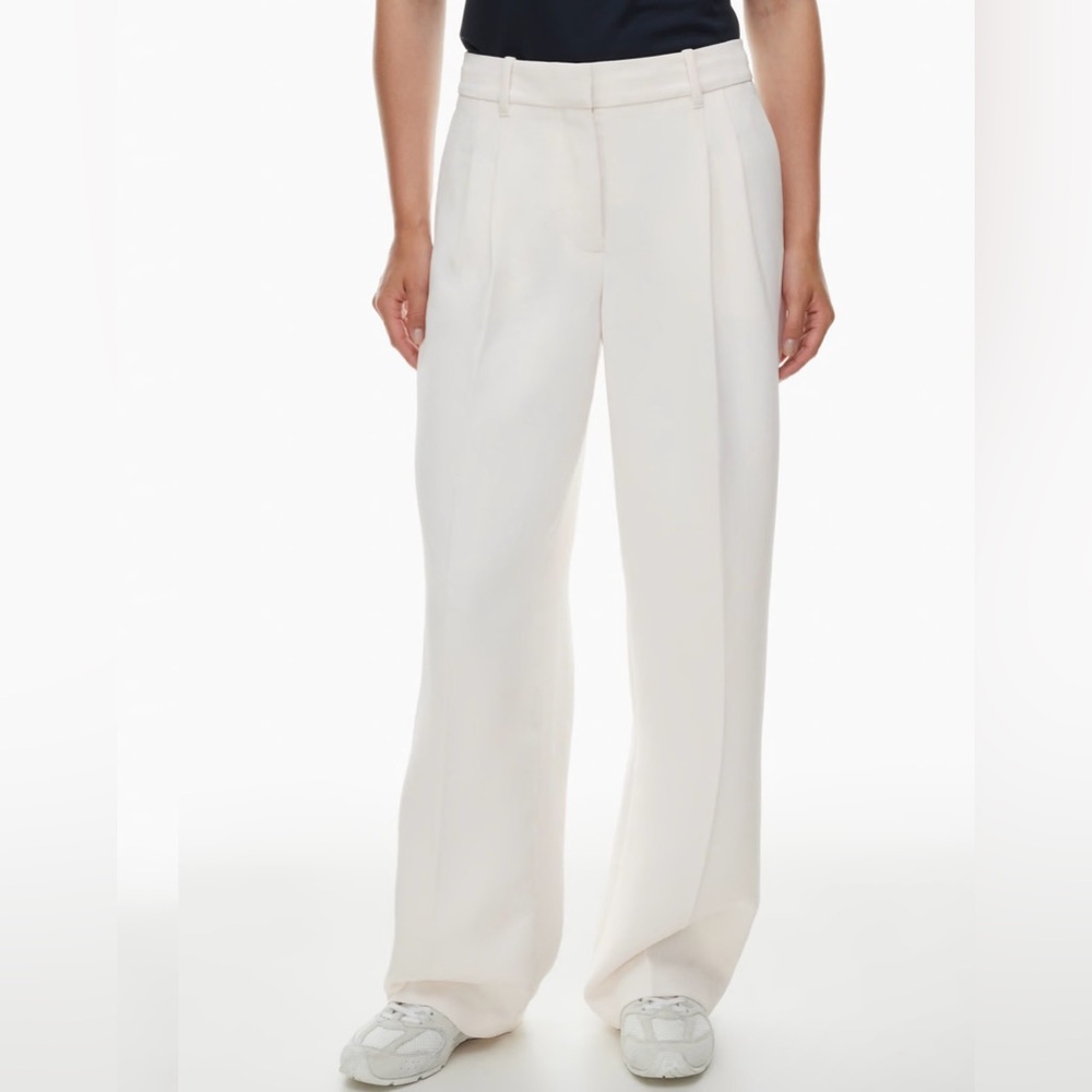 ARITZIA Effortless Lo- Rise Pant